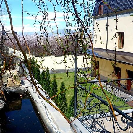 Park Avenue Hotel Jerevan Buitenkant foto