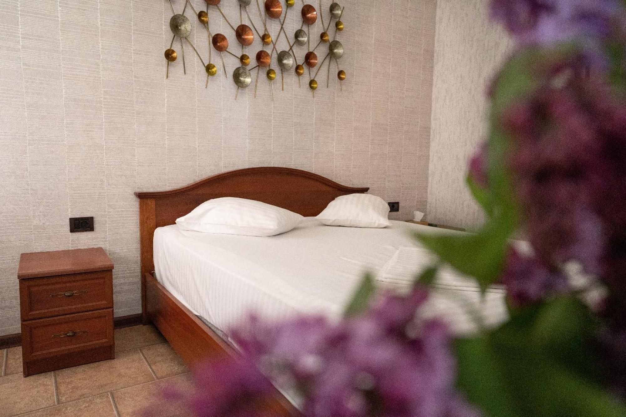 Park Avenue Hotel Jerevan Buitenkant foto