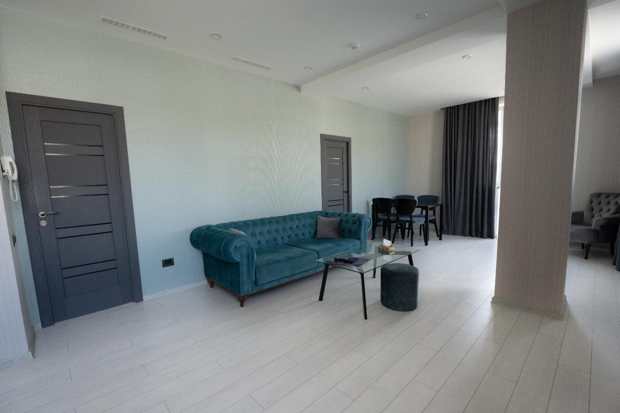 Park Avenue Hotel Jerevan Buitenkant foto