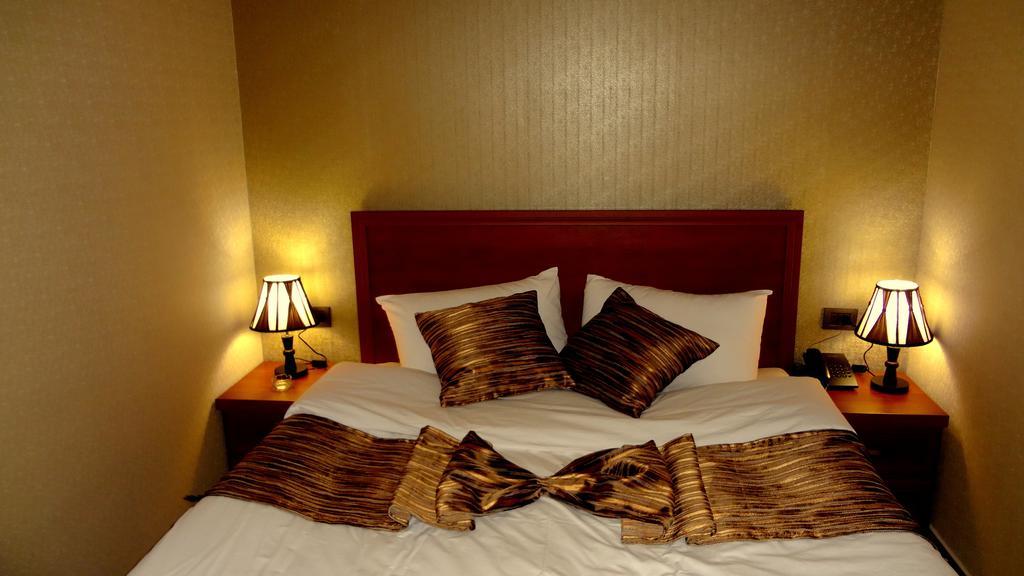 Park Avenue Hotel Jerevan Kamer foto