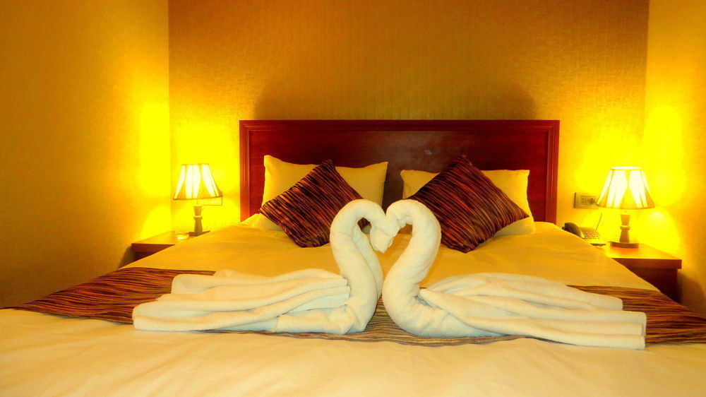 Park Avenue Hotel Jerevan Buitenkant foto