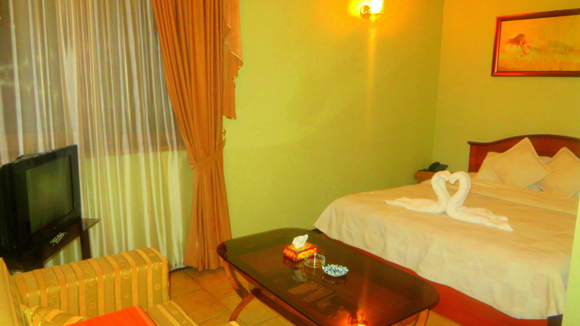 Park Avenue Hotel Jerevan Buitenkant foto