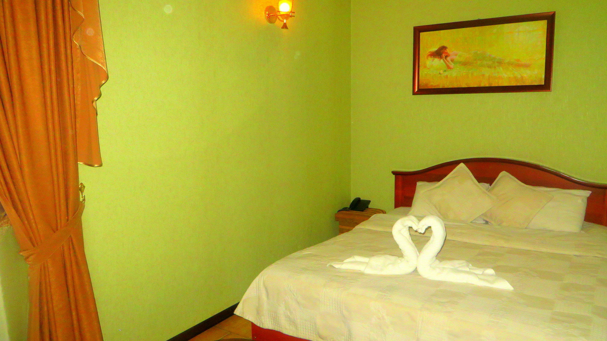Park Avenue Hotel Jerevan Buitenkant foto