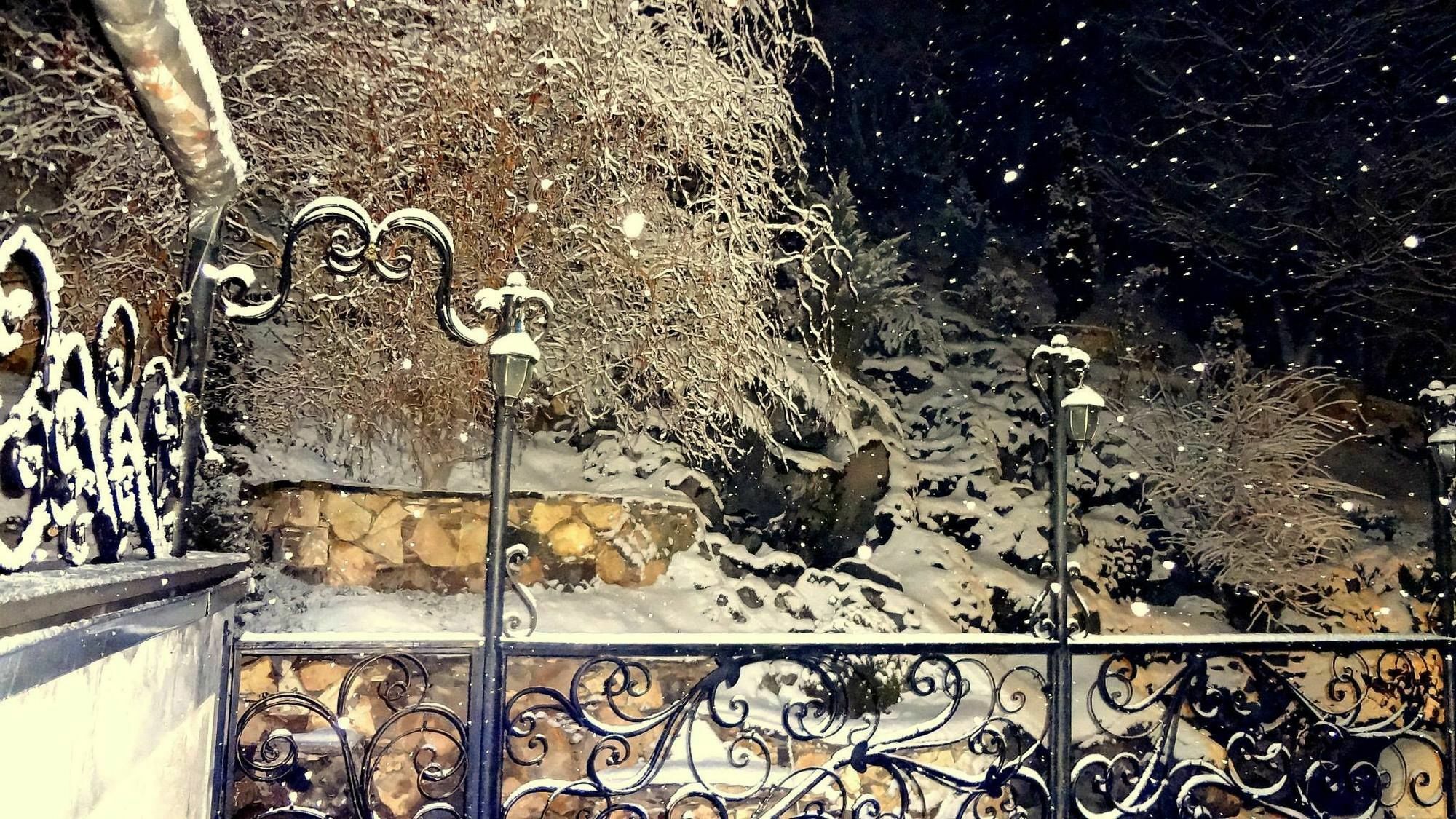 Park Avenue Hotel Jerevan Buitenkant foto